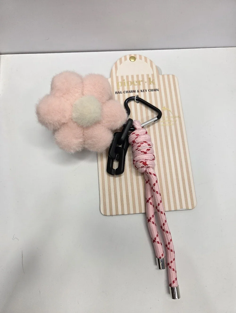 💕▪️Piper K ▪️Plush Pink Uk Exclusive  Flower Pom-Pom Keychain with Tassle